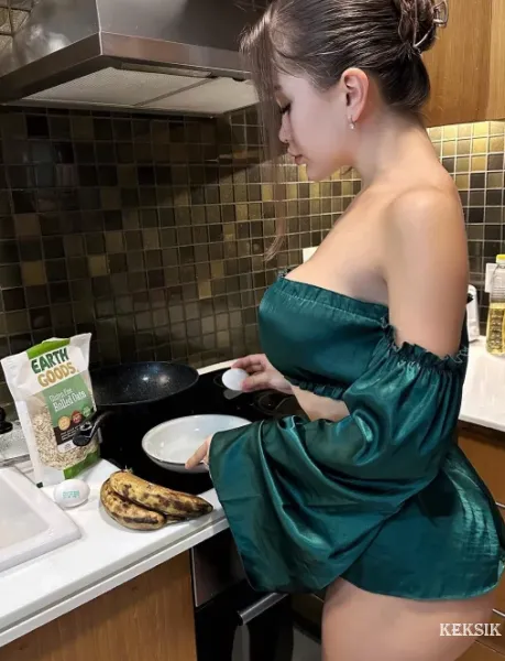 Сексуальная и молоденькая. Реальная встреча